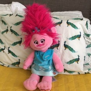 Trolls Build-a-Bear plays song